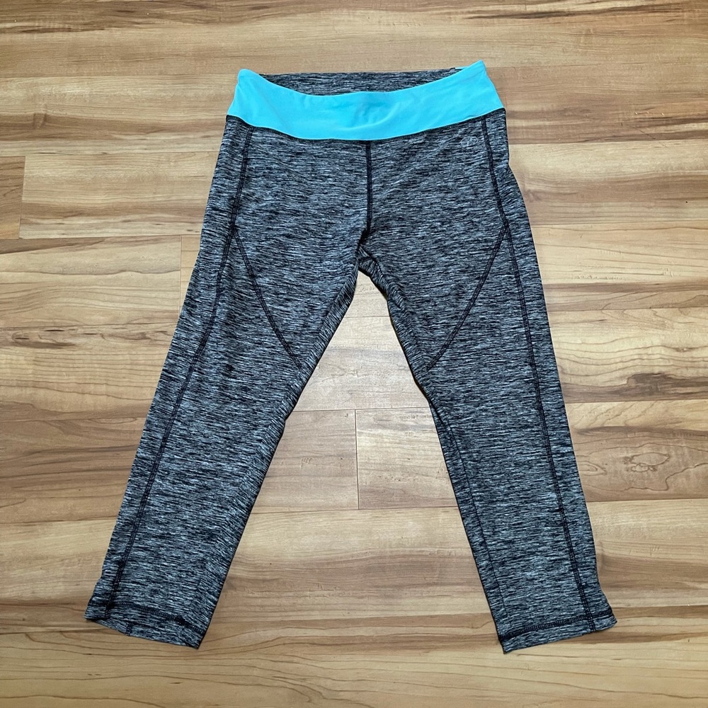 NWT workout crop pant